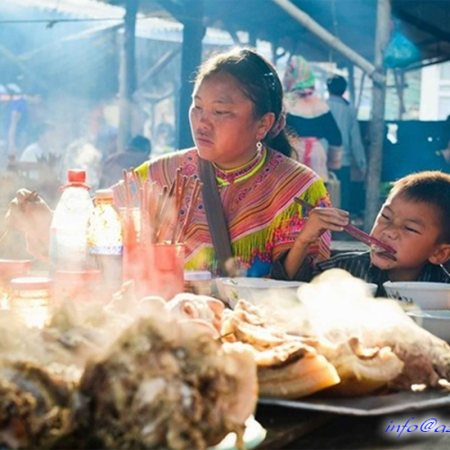 Sapa, Vietnam | Can Cau Market in Lao Cai Province